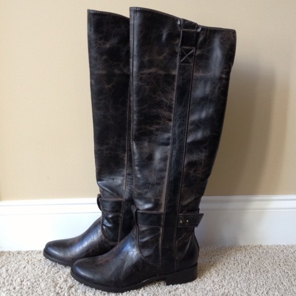 RESERVED ❄Knee high boots
