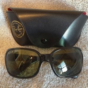 REDUCED***Authentic Polarized Ray Ban sunglasses