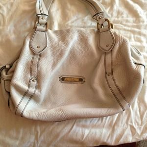 🔴Bundle🔴White Cole Haan handbag🔴PRICE REDUCE🔴