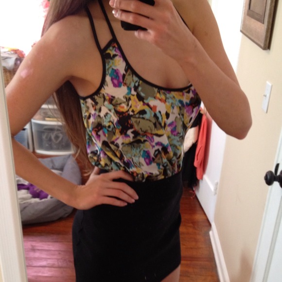 ✨BUNDLED Oil Painting Four Strap High-Low Tank - Picture 2 of 4