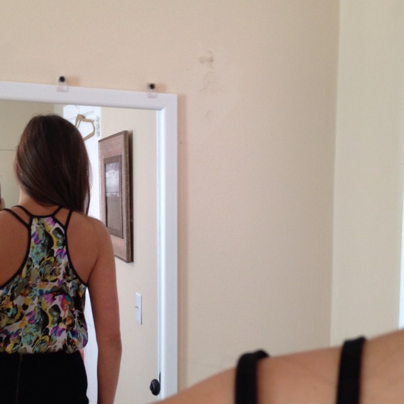 ✨BUNDLED Oil Painting Four Strap High-Low Tank - Picture 3 of 4