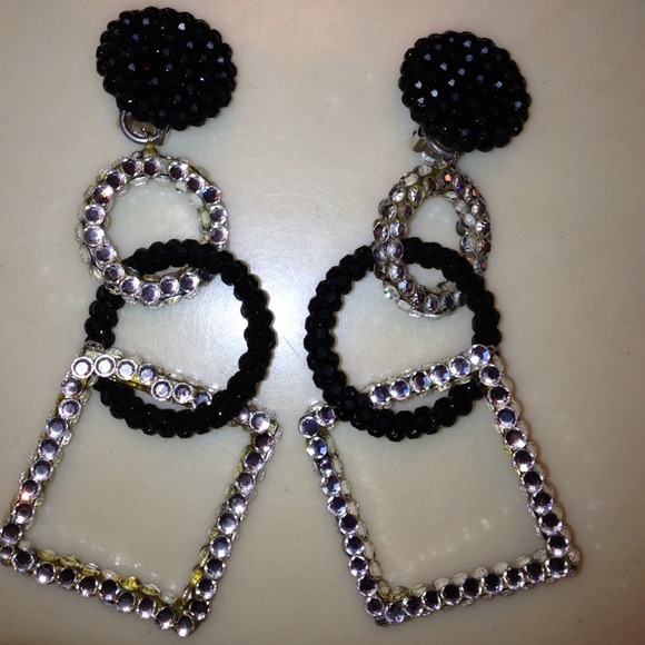 ❤❤Crystal Ear Rings❤❤Bundled