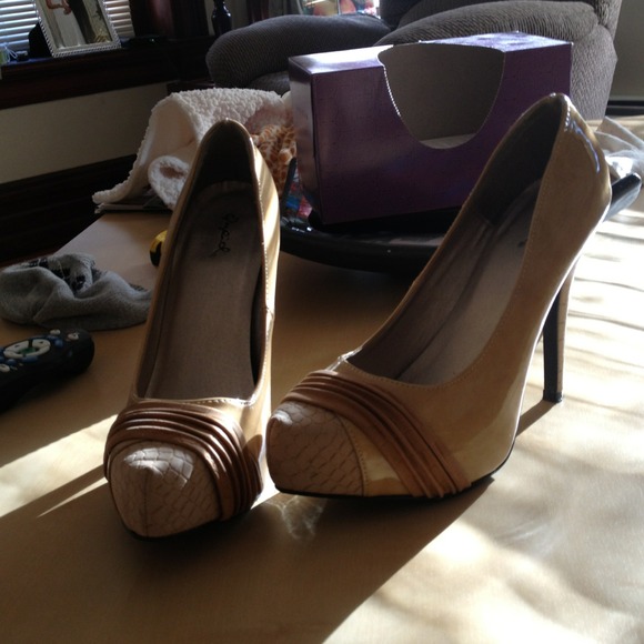 Heel/pumps