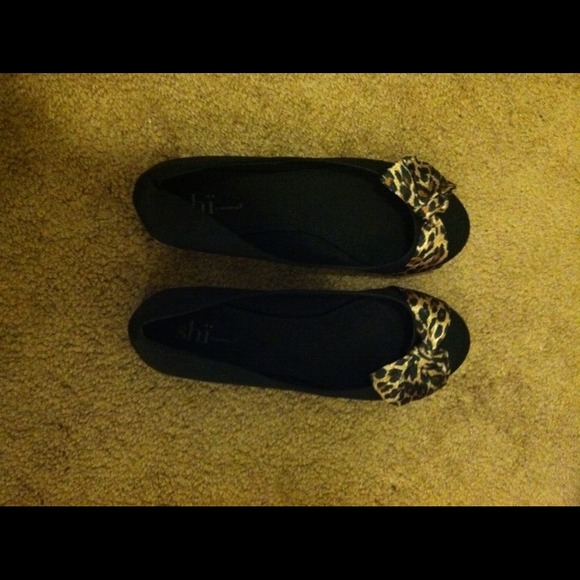 black with leopard bow flats - Picture 1 of 1