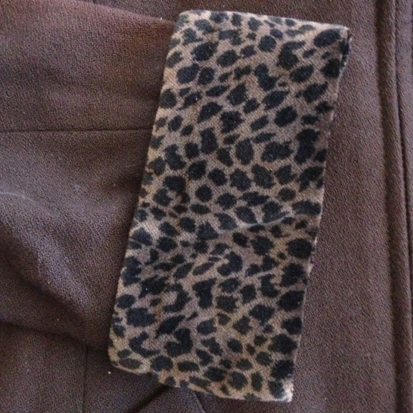 💢REDUCED💢 2 piece suit - Picture 3 of 3