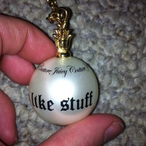 ⬇⬇⬇⬇Juicy Couture Necklace
