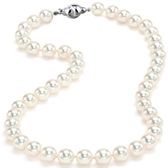 New 8 mm Akoya pearl necklace