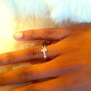 Bundle of 5 pictured items for $37.