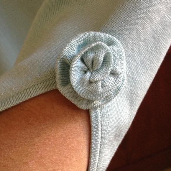 🌟SOLD🌟Classy baby blue sweater - Picture 2 of 3