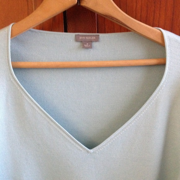 🌟SOLD🌟Classy baby blue sweater - Picture 3 of 3