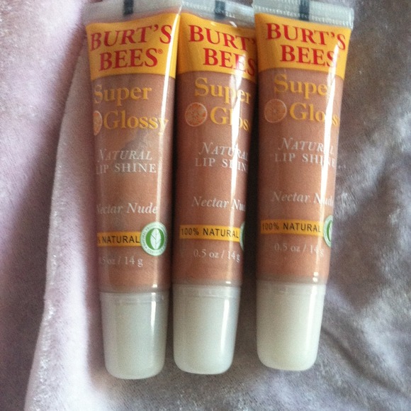 💛SOLD💛💛Burt's Bee Super Glossy Lip Gloss👄