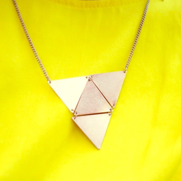 Triangular gold pendant necklace