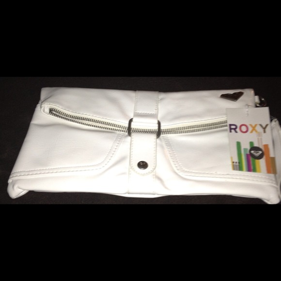 Roxy Wristlet