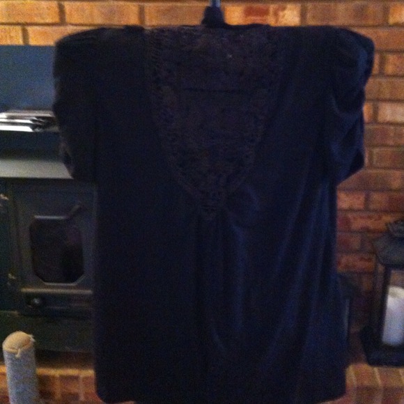 Bongo - Picture 2 of 2