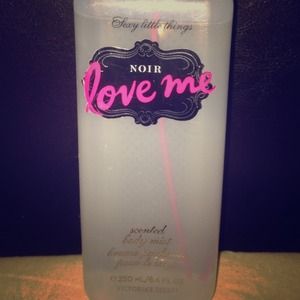 💗Traded💗Love Me sexy little things body mist