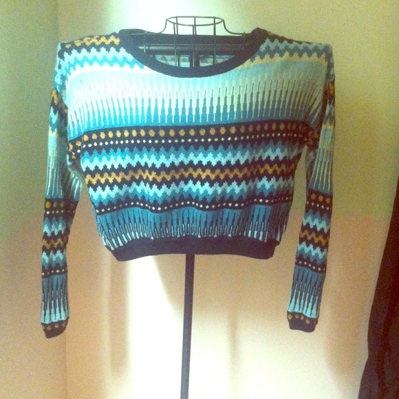 Aztec printed crop sweater