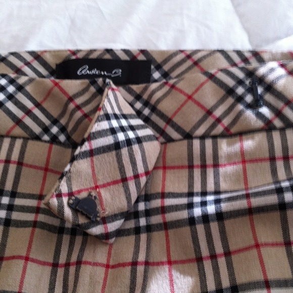 ⚡SOLD⚡The Famous Checked Pants! - Picture 4 of 4