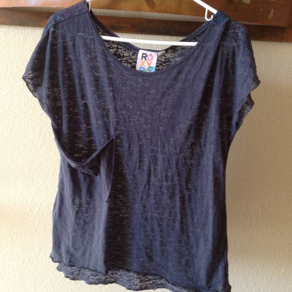 Great Roxy shirt