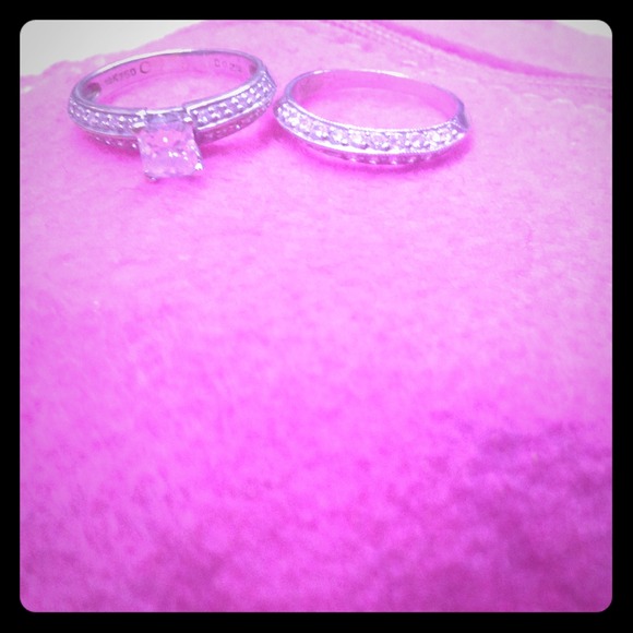 Platinum & White Gold Princess Cut Wedding Set!