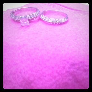 Platinum & White Gold Princess Cut Wedding Set!