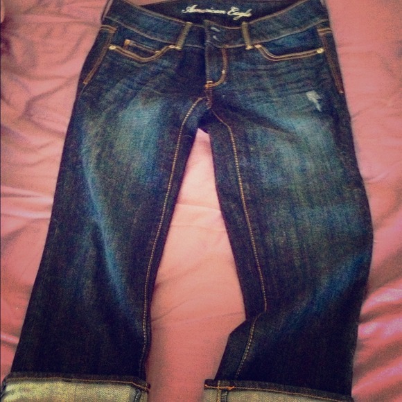 American Eagle Outfitters Denim - 🔴TRADED!🔴 Sz 4 AE capris! Never worn