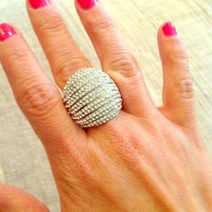 Glam cocktail ring