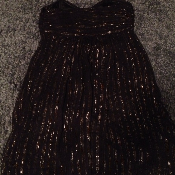 Black & Gold Express Party Dress. Worn once. - Picture 3 of 3