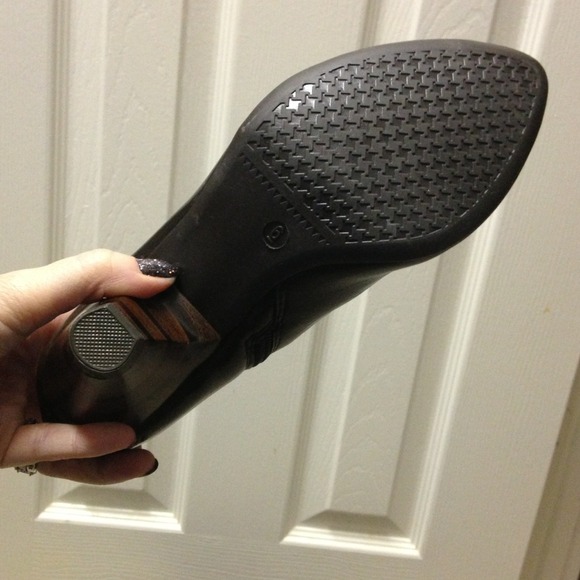 Nice brown boots! Great condition!! - Picture 4 of 4