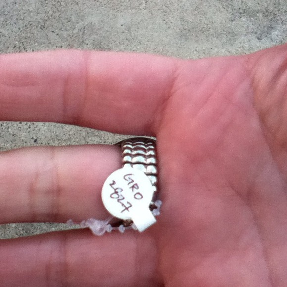 🎈SOLD🎈Bold Colored Stretch Ring - Picture 2 of 2