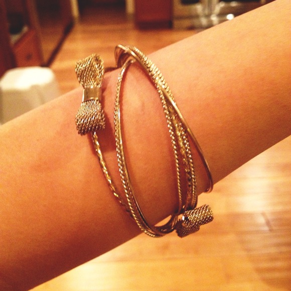 Gold Bow Bangles