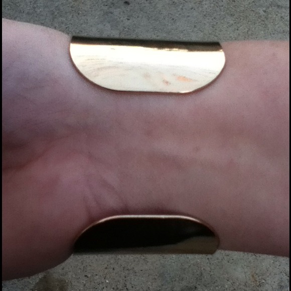 🎈SOLD🎈Gold Tone Cuff Multicolored Plastic Gems - Picture 2 of 2