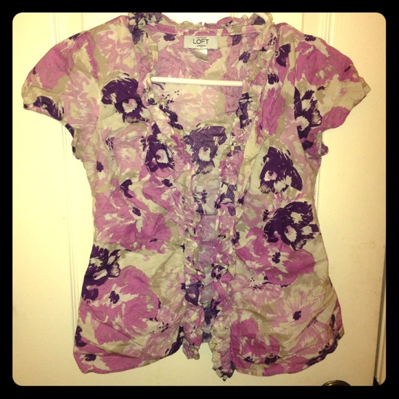 Ann Taylor Loft ruffle button up