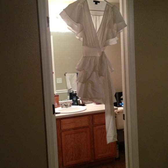 Dress - Picture 2 of 2