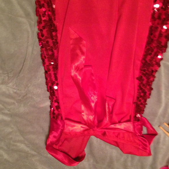 Dress - Picture 3 of 3