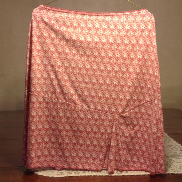 Very nice skirt by Old Navy
