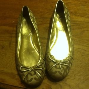 **reduced** coach flats