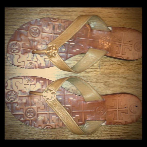 Tory burch Thora Flip Flops size 7.5