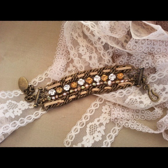 Gold bracelet