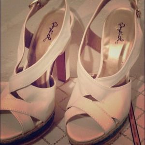 Qupid white summer sandals