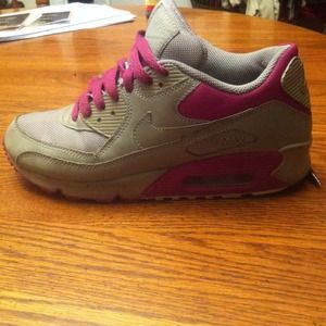 nike air max size 7.5