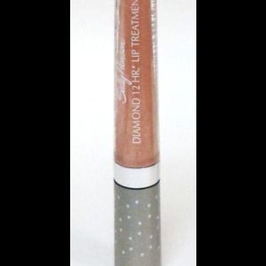 Traded-sally hansen diamond 12 hour lip treatment
