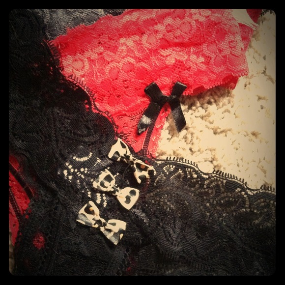 NWT 6 size medium rampage thongs