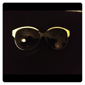 Retro inspired sunglasses