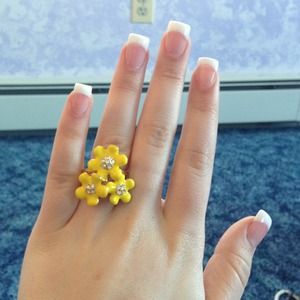 Flower ring