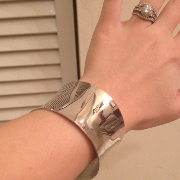 Stainless steel, thick cuff bracelet