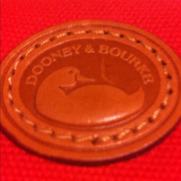 SOLD SOLD Dooney & Bourke wallet - Picture 5 of 5