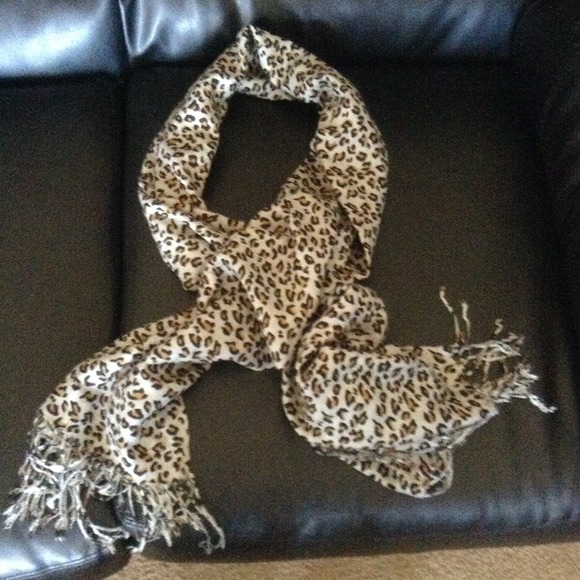 Animal print scarf