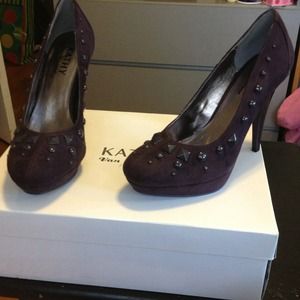 ⛔TRADED⛔Kathy Van Zeeland purple studded pumps