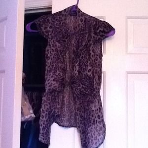 Cute shirt grey black and purple cheetah