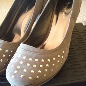 Size 10Grey, silver-studded, 4 inch heels